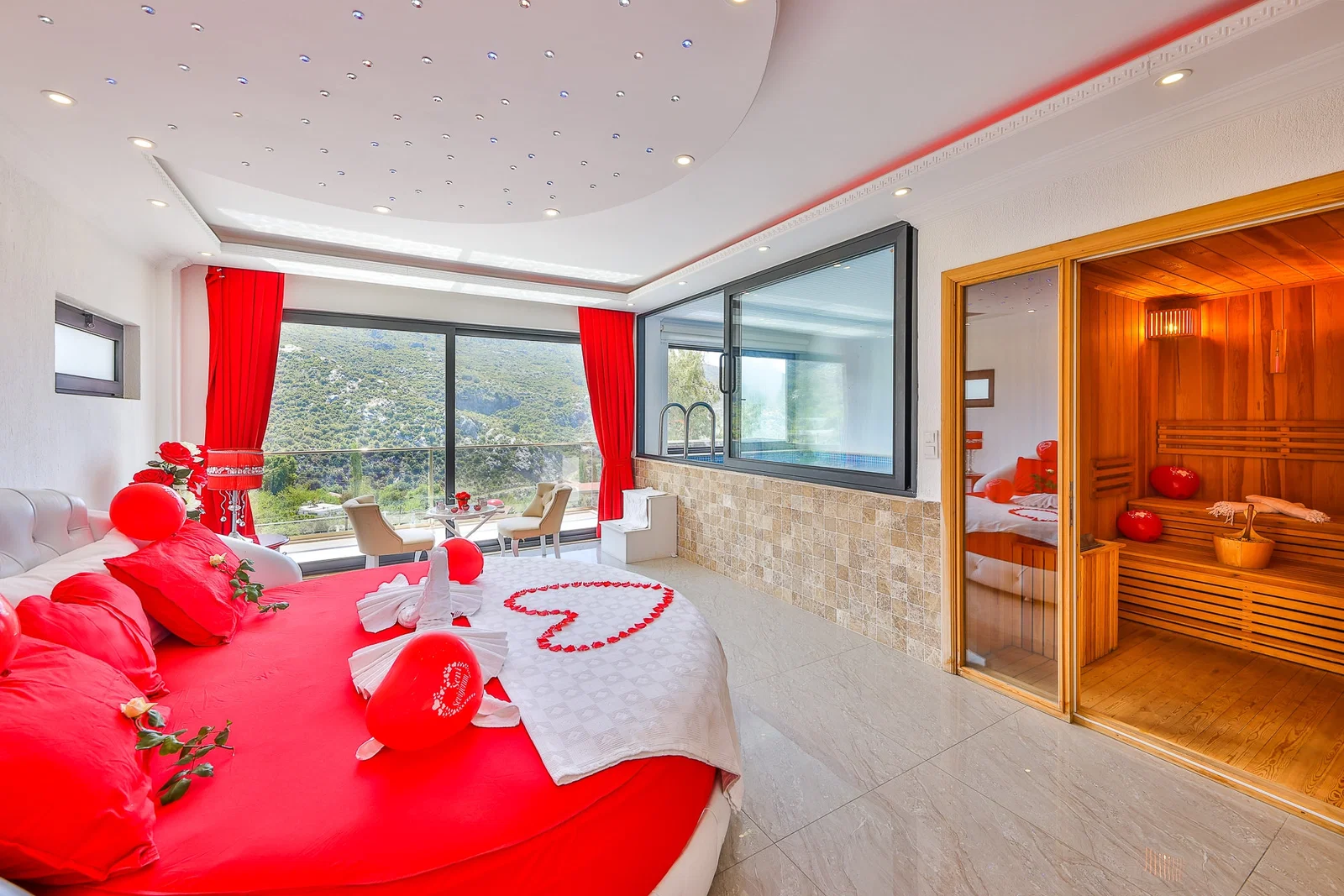 İslamlar’da Korunaklı, Isıtmalı Havuzlu, 5 Kişilik, Kiralık Villa