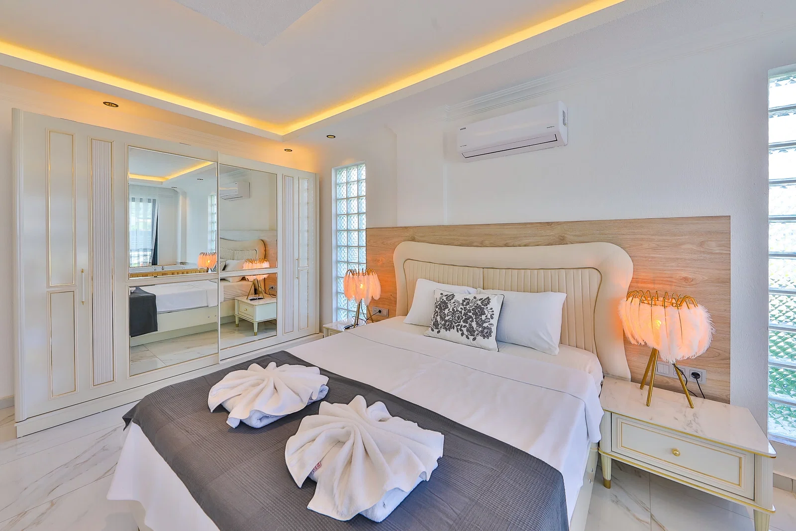 Sarıbelen’de Balayı Çiftlerine Uygun, Çocuk Havuzlu, 4 Kişilik, Kiralık Villa