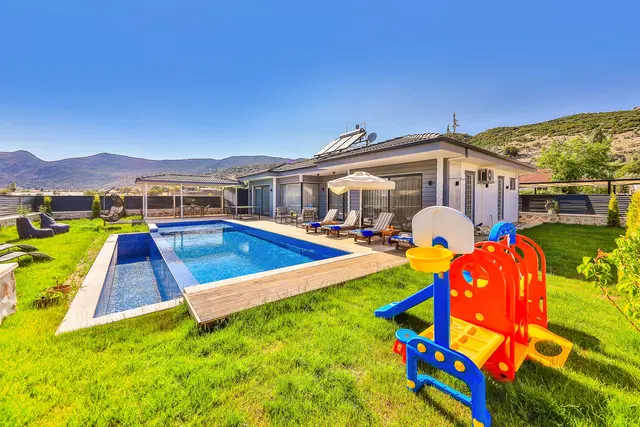 Sarıbelen’de çocuk havuzlu kiralık villa, fotoğraf 3