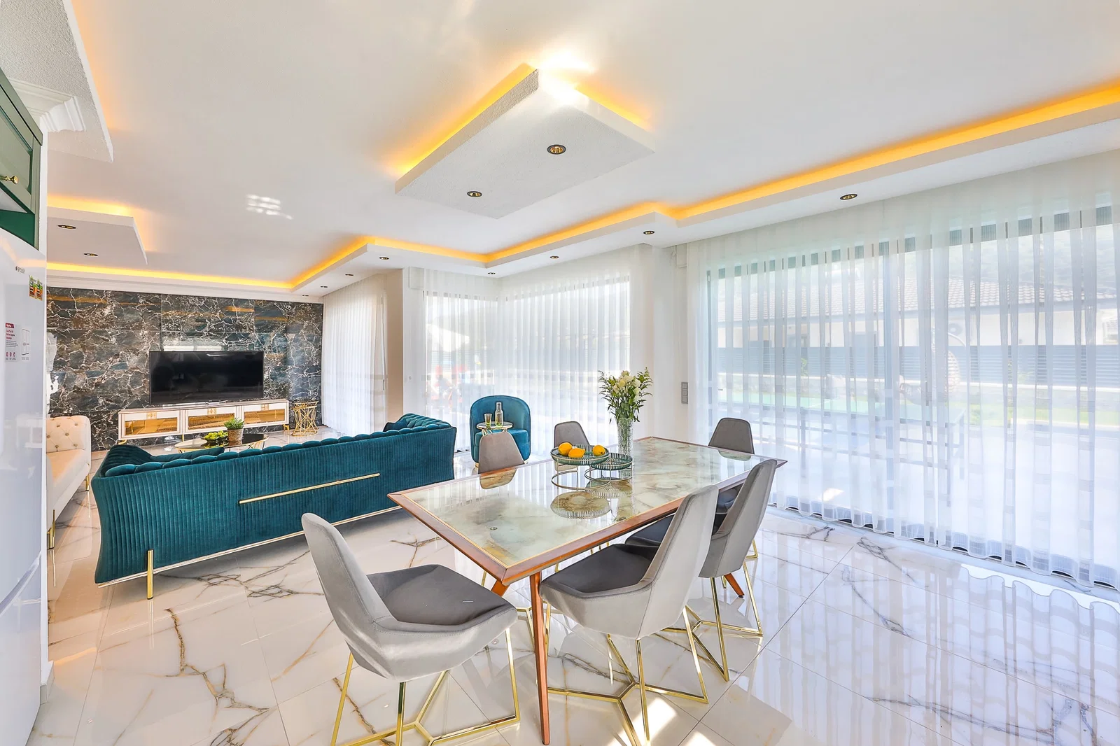 Sarıbelen’de Balayı Çiftlerine Uygun, Çocuk Havuzlu, 4 Kişilik, Kiralık Villa