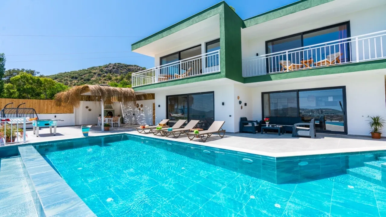 İslamlar’da korunaklı havuzlu kiralık villa