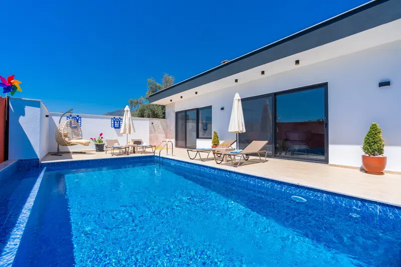 Üzümlü’de bahçeli kiralık villa, fotoğraf 4