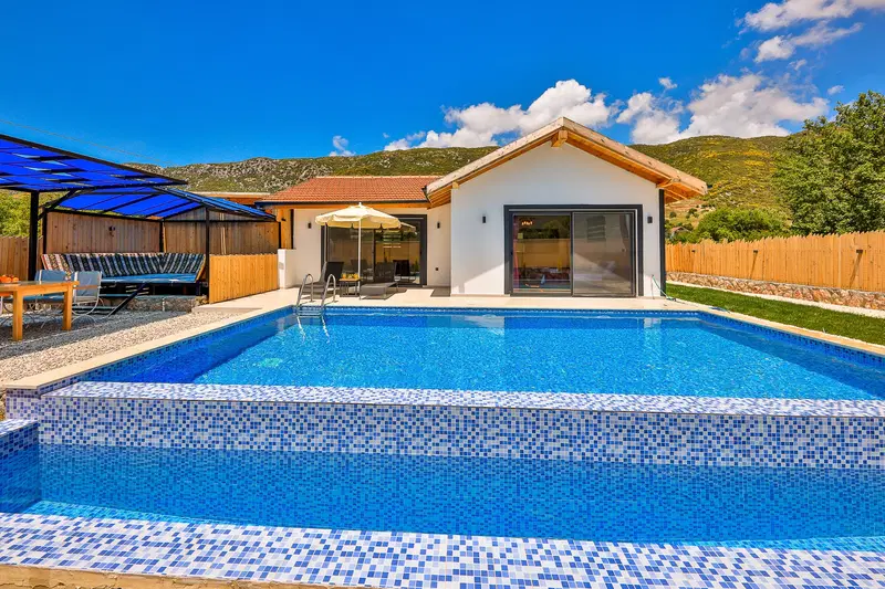 Sarıbelen’de jakuzili kiralık villa, fotoğraf 2