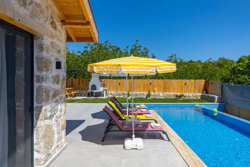 Sarıbelen’de jakuzili kiralık villa, fotoğraf 2