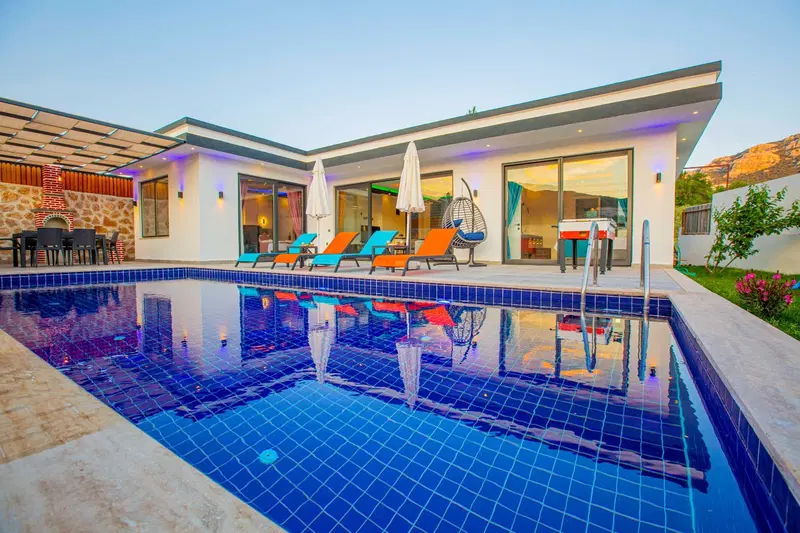 Sarıbelen’de doğa manzaralı kiralık villa, fotoğraf 3