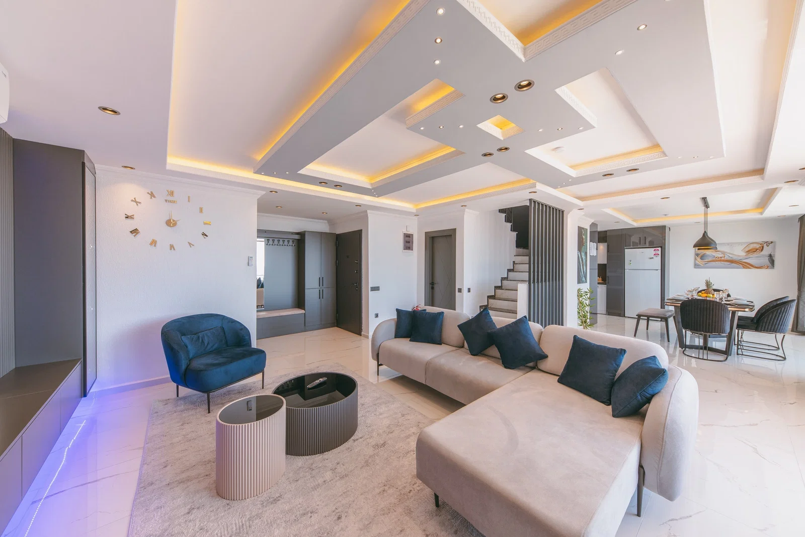 Üzümlü’de Korunaklı, Çocuk Havuzlu, 2 Yatak Odalı, Kiralık Villa