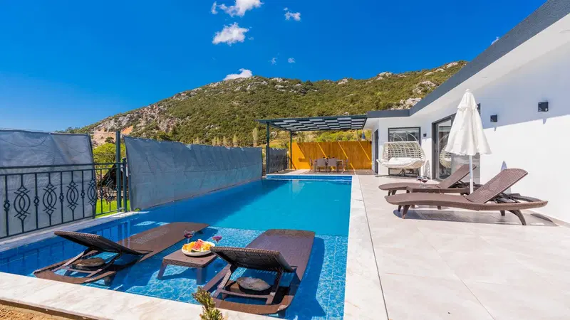 İslamlar’da korunaklı havuzlu kiralık villa, fotoğraf 8