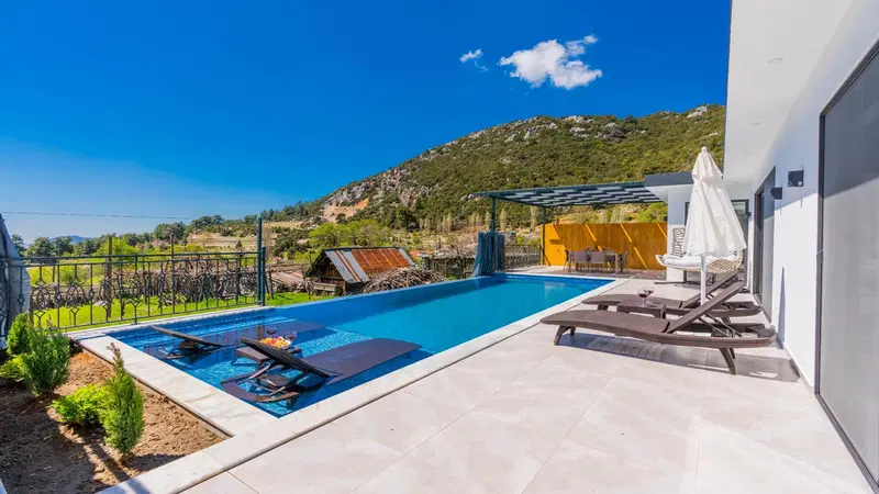 İslamlar’da doğa manzaralı kiralık villa, fotoğraf 3