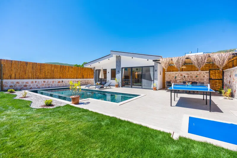 Sarıbelen’de doğa manzaralı kiralık villa, fotoğraf 3