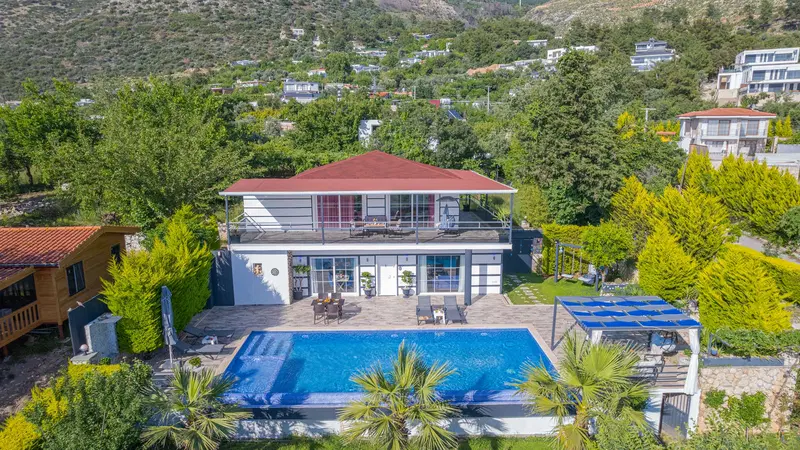 Üzümlü’de bahçeli kiralık villa, fotoğraf 5
