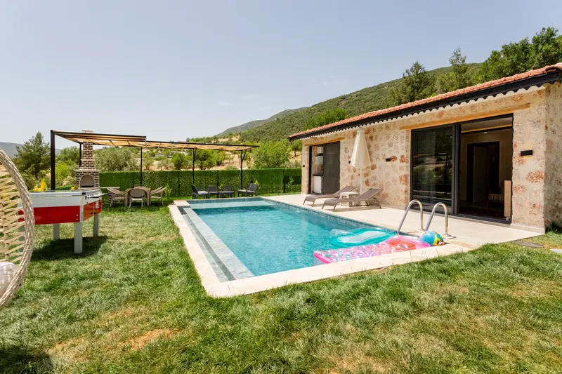 Sarıbelen’de doğa manzaralı kiralık villa, fotoğraf 3