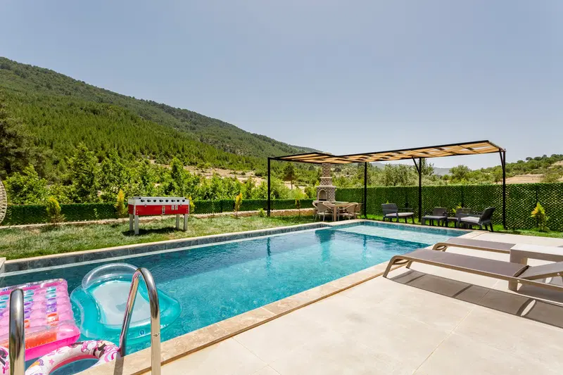 Sarıbelen’de bahçeli kiralık villa, fotoğraf 4