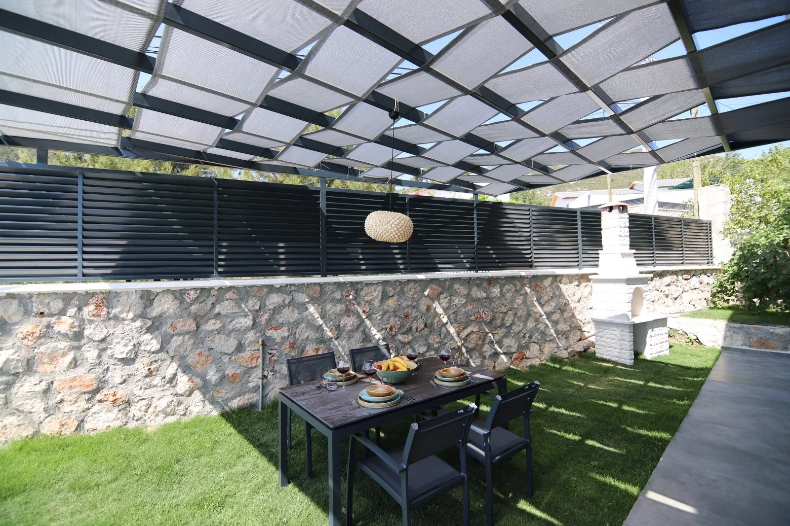 İslamlar’da Balayı Çiftlerine Uygun, Korunaklı Havuzlu, 1 Yatak Odalı, Ekonomik Villa