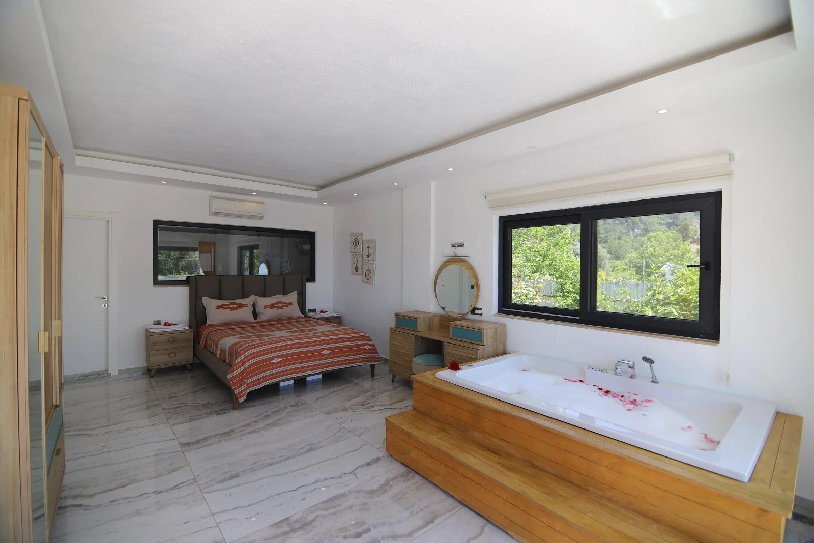 İslamlar’da Balayı Çiftlerine Uygun, Korunaklı Havuzlu, 1 Yatak Odalı, Ekonomik Villa