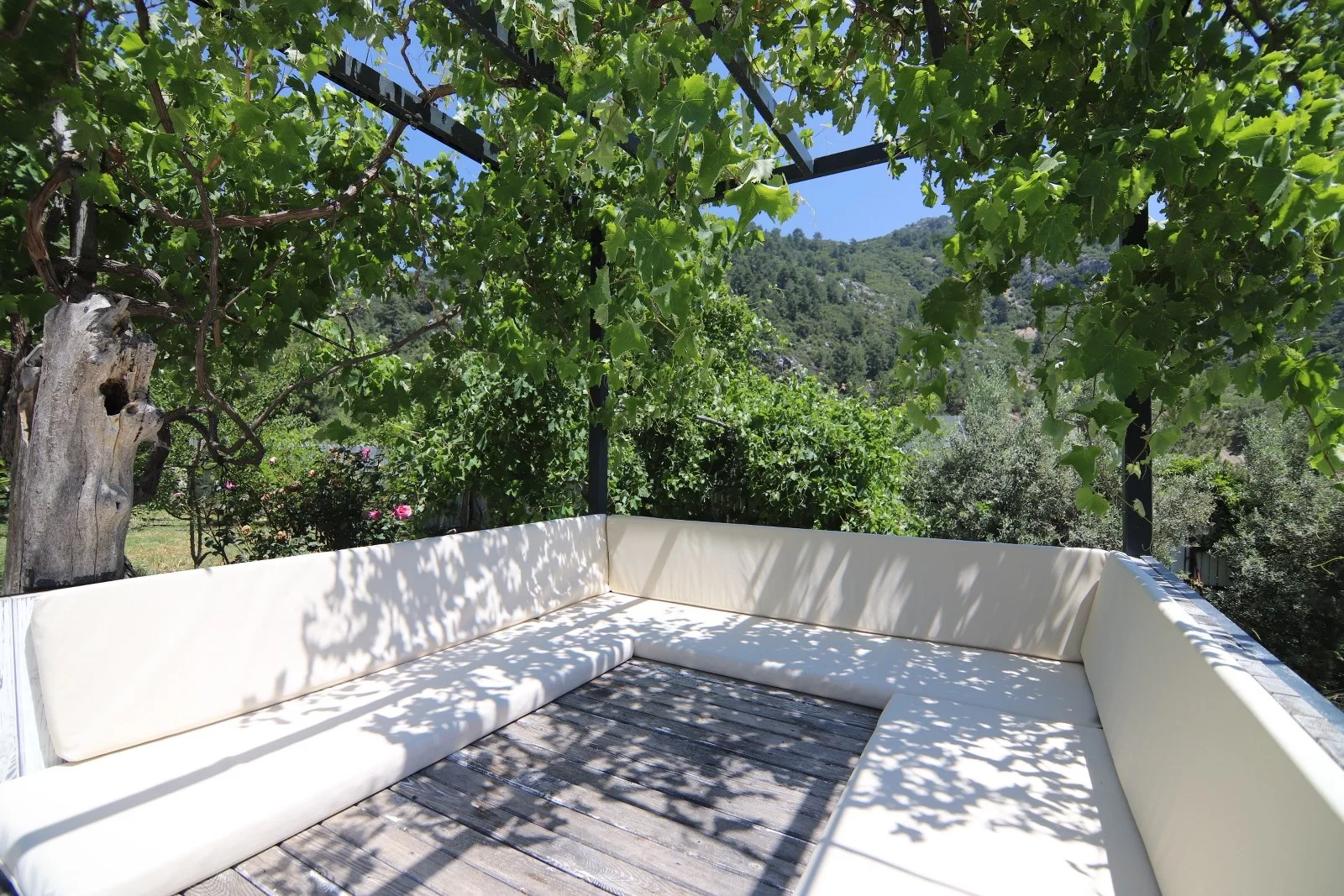 İslamlar’da Balayı Çiftlerine Uygun, Korunaklı Havuzlu, 1 Yatak Odalı, Ekonomik Villa