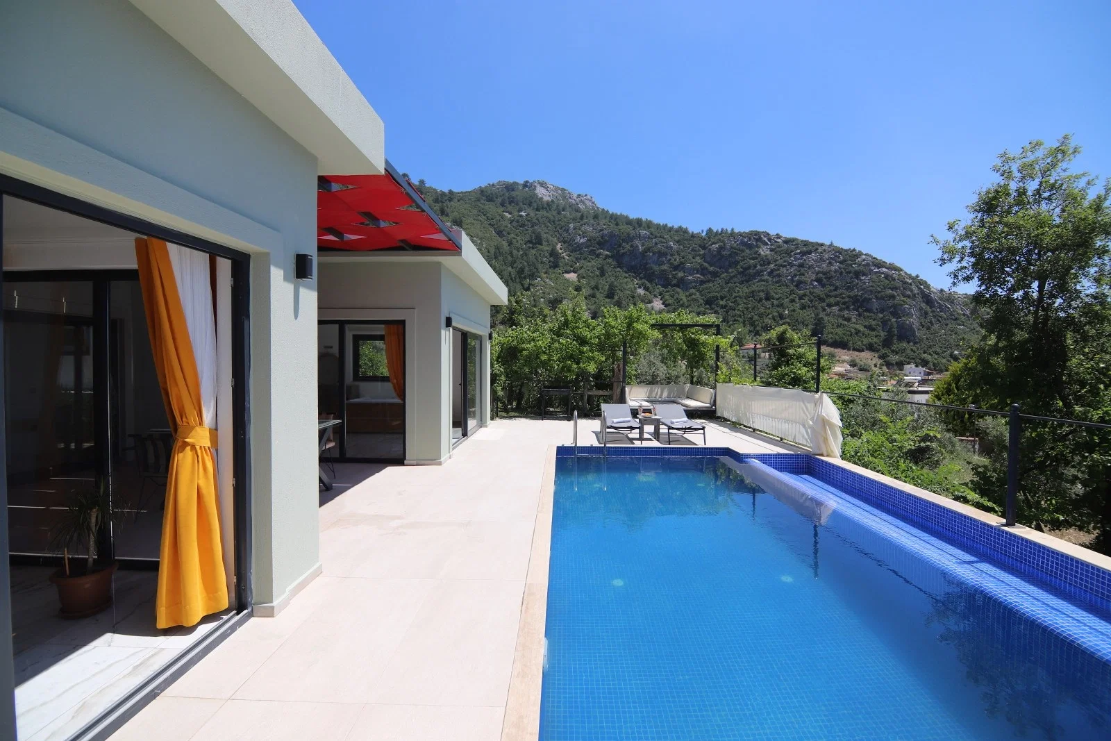 İslamlar’da Balayı Çiftlerine Uygun, Korunaklı Havuzlu, 1 Yatak Odalı, Ekonomik Villa