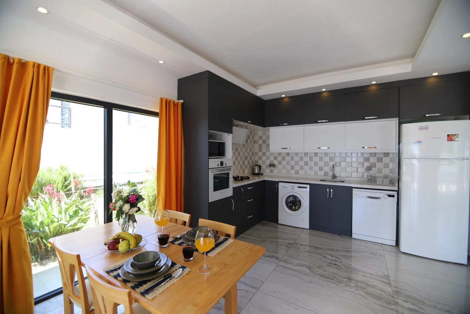 İslamlar’da Balayı Çiftlerine Uygun, Korunaklı Havuzlu, 1 Yatak Odalı, Ekonomik Villa