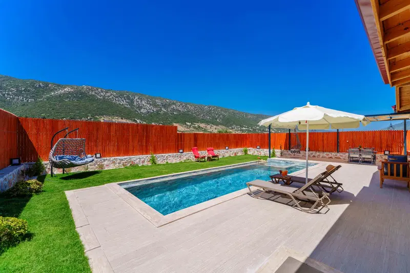 Sarıbelen’de bahçeli kiralık villa, fotoğraf 4