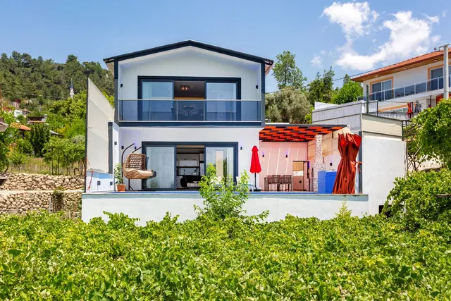 Balayı Çiftlerine Uygun İslamlar’da 2 Kişilik Çocuk Havuzlu Villa