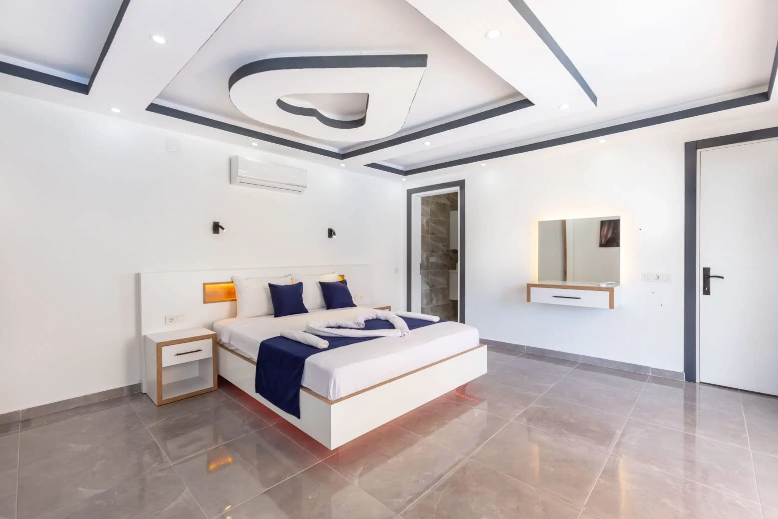 Sarıbelen’de Balayı Çiftlerine Uygun, Çocuk Havuzlu, 2 Yatak Odalı, Ekonomik Villa