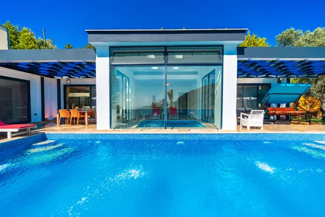 İslamlar’da ısıtmalı havuzlu kiralık villa, fotoğraf 2