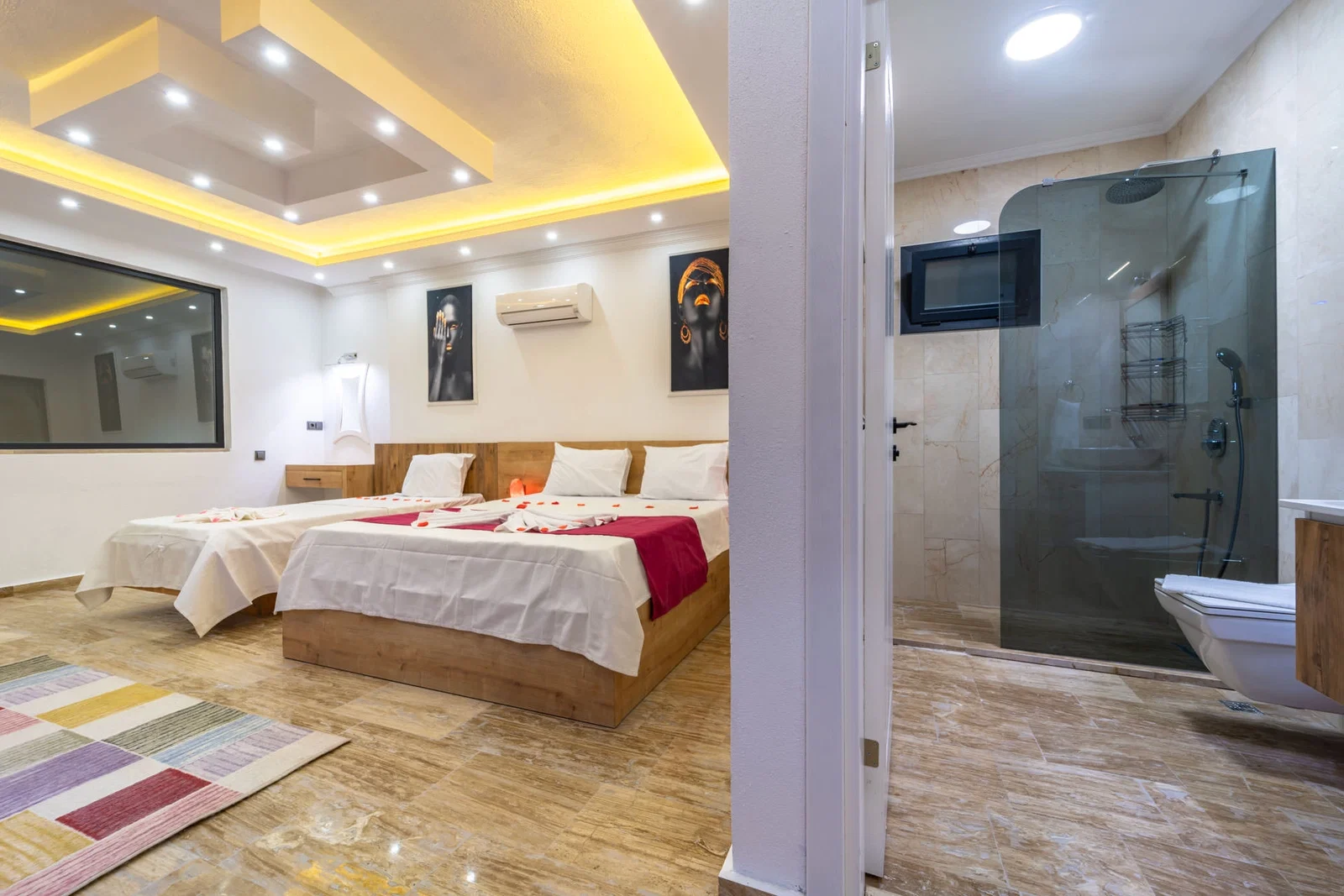 İslamlar’da Korunaklı, Isıtmalı Havuzlu, 2 Yatak Odalı, Kiralık Villa