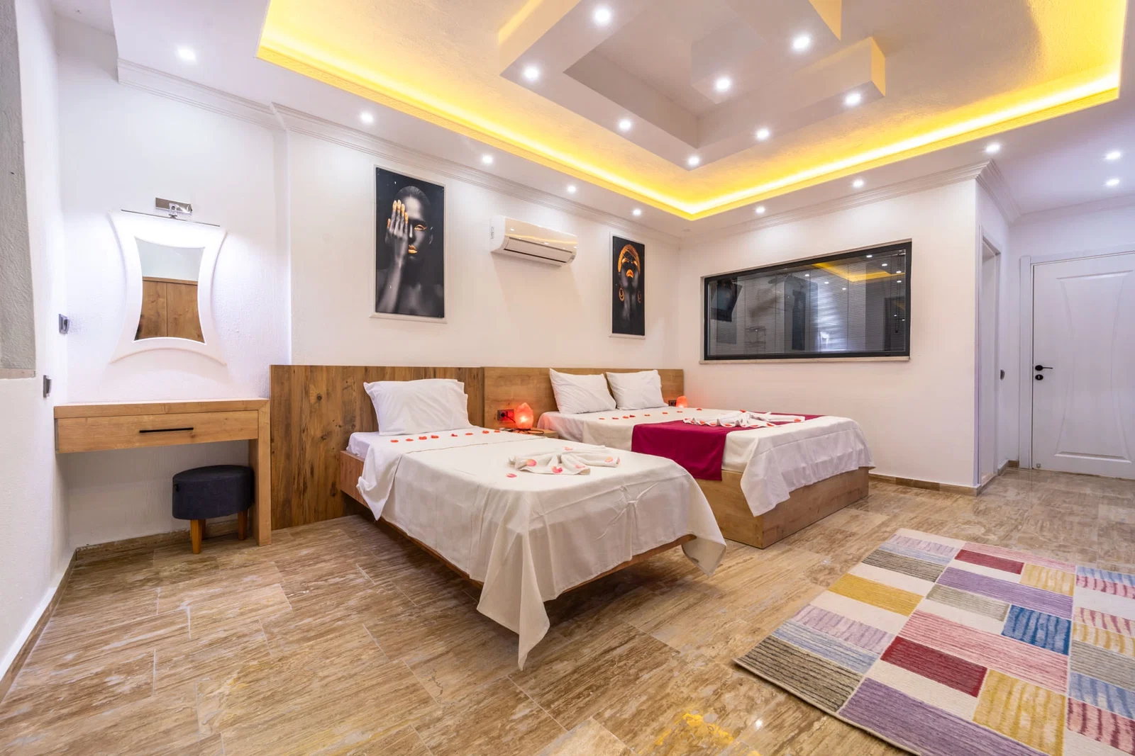 İslamlar’da Korunaklı, Isıtmalı Havuzlu, 2 Yatak Odalı, Kiralık Villa