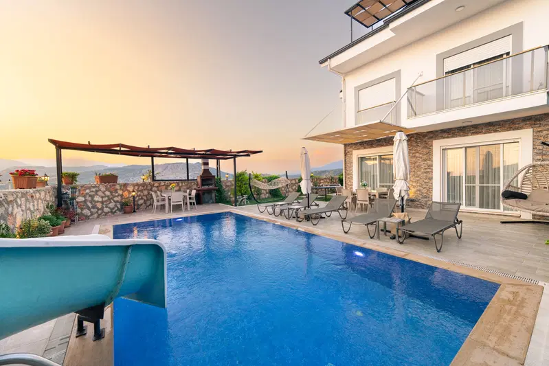 Fethiye’de bahçeli kiralık villa, fotoğraf 3