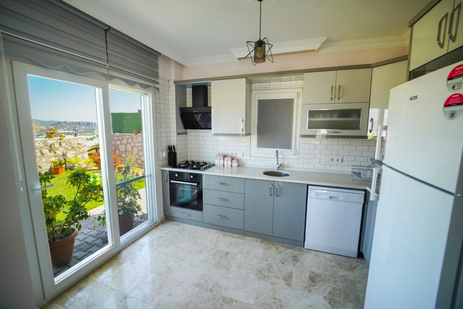 Fethiye’de Huzurlu, Korunaklı Havuzlu, 4 Yatak Odalı, Ekonomik Villa