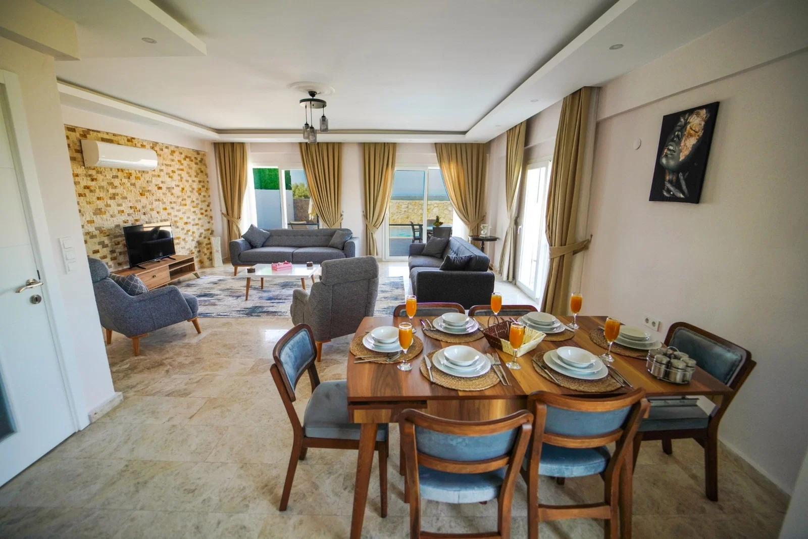 Fethiye’de Huzurlu, Korunaklı Havuzlu, 4 Yatak Odalı, Ekonomik Villa