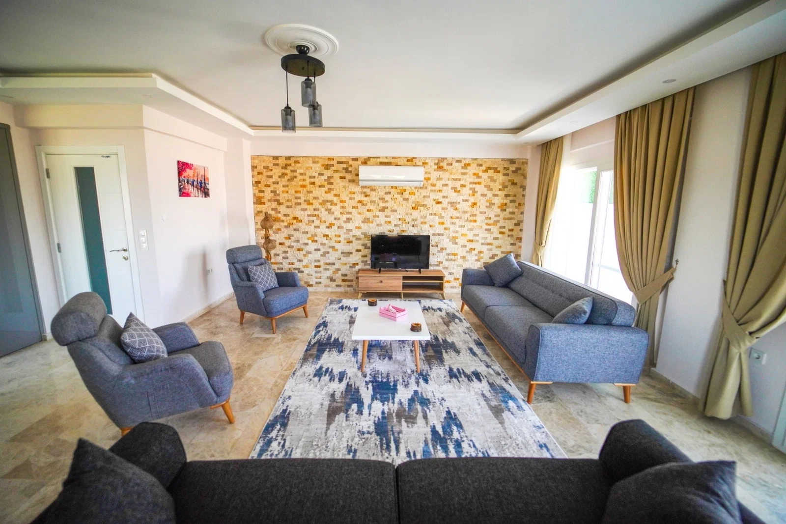 Fethiye’de Huzurlu, Korunaklı Havuzlu, 4 Yatak Odalı, Ekonomik Villa