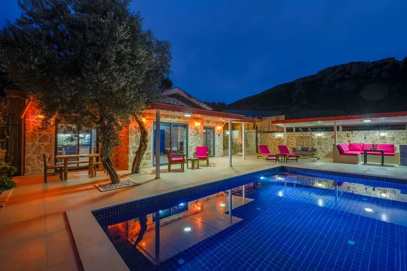 Üzümlü’de özel havuzlu kiralık villa, fotoğraf 4