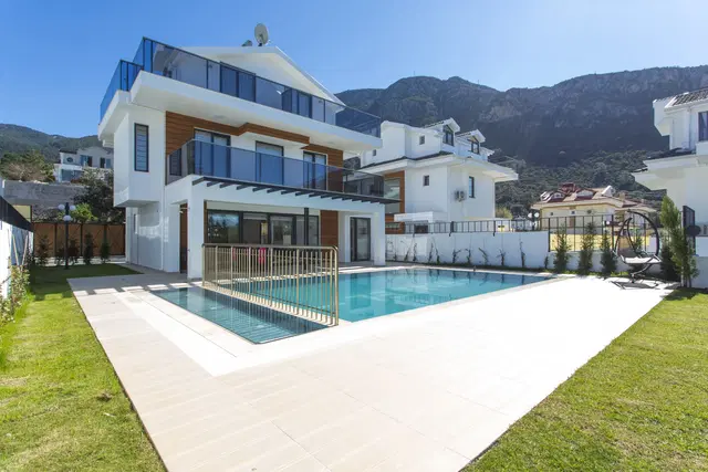 Fethiye’de çocuk havuzlu kiralık villa, fotoğraf 2