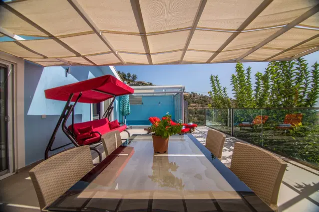 Üzümlü’de jakuzili kiralık villa, fotoğraf 3