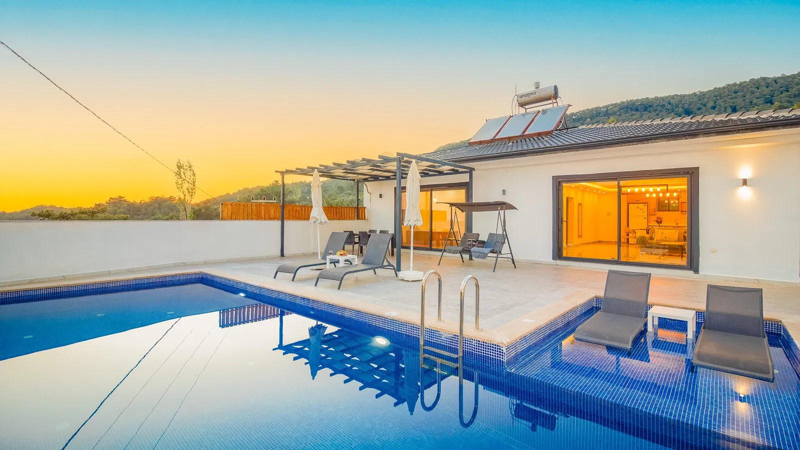 İslamlar’da korunaklı havuzlu kiralık villa