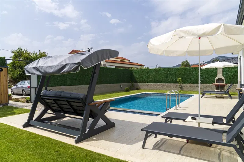 Fethiye’de korunaklı havuzlu kiralık villa, fotoğraf 7