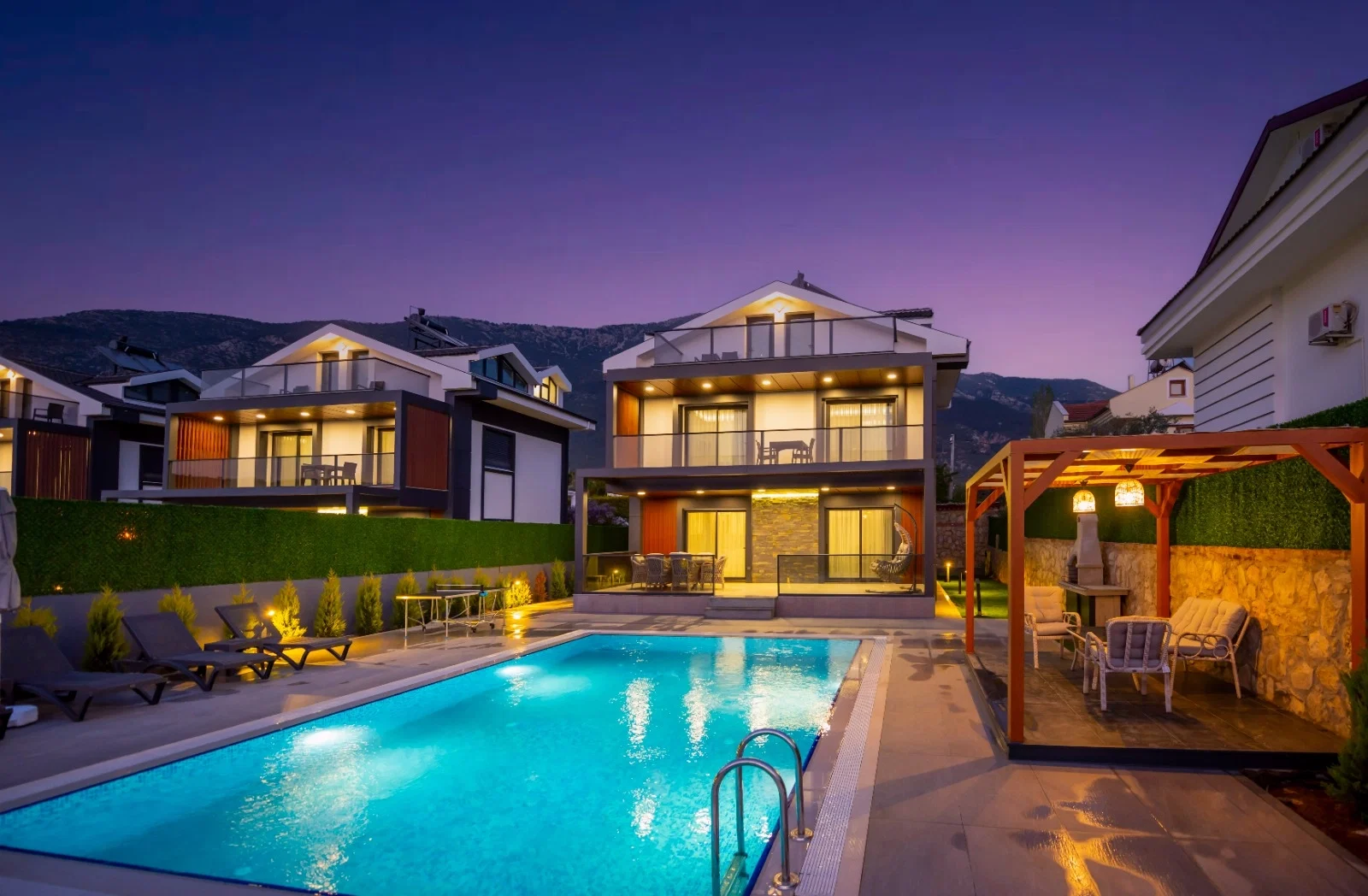 Fethiye’de Huzurlu, Korunaklı Havuzlu, 8 Kişilik, Lüks Villa