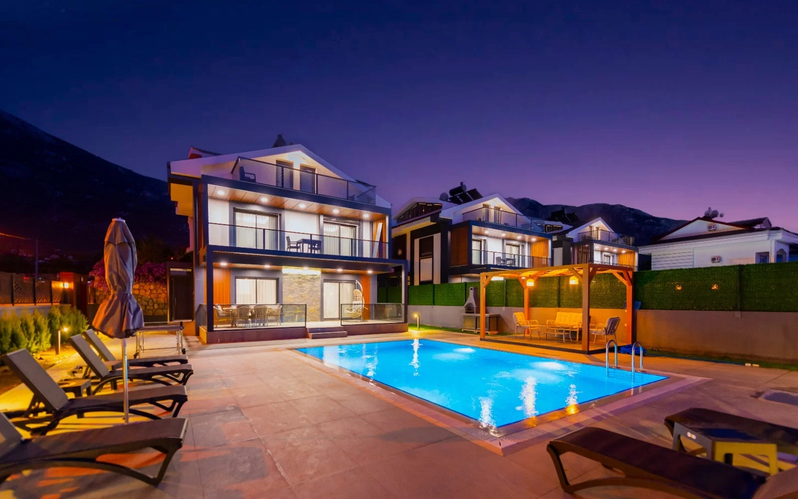 Fethiye’de Huzurlu, Korunaklı Havuzlu, 8 Kişilik, Lüks Villa