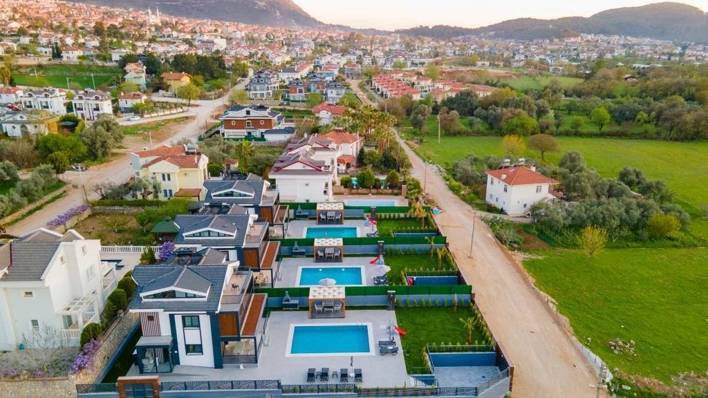 Fethiye’de Huzurlu, Korunaklı Havuzlu, 8 Kişilik, Lüks Villa