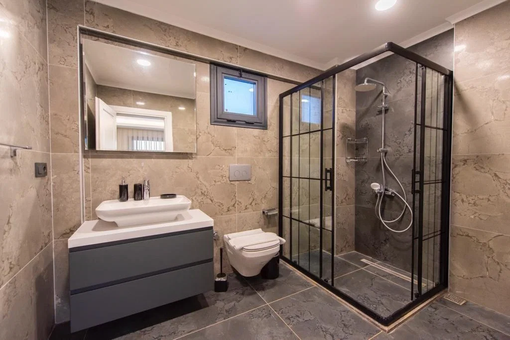 Fethiye’de Huzurlu, Korunaklı Havuzlu, 4 Yatak Odalı, Lüks Villa