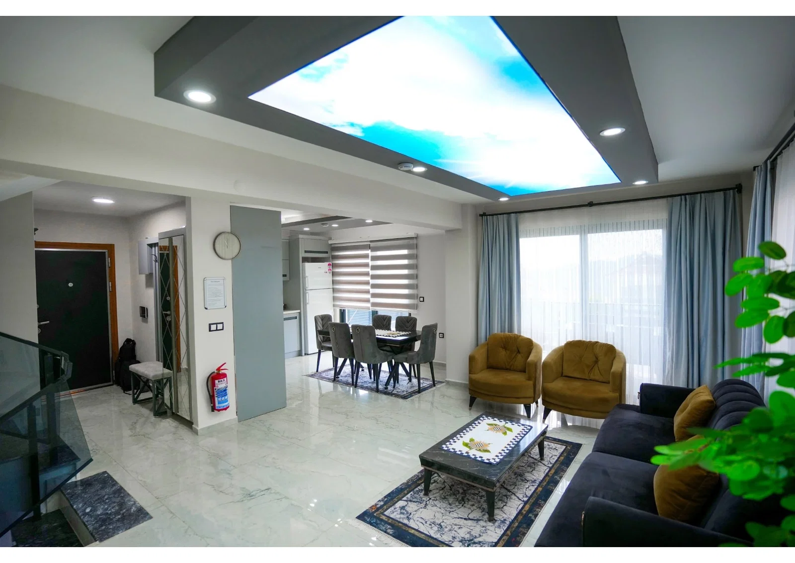 Fethiye’de Sakin Konumda, Isıtmalı Havuzlu, 4 Yatak Odalı, Lüks Villa