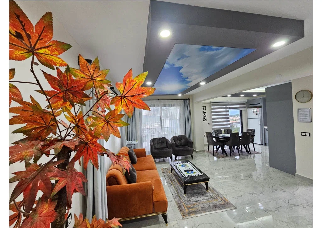 Fethiye’de Sakin Konumda, Isıtmalı Havuzlu, 4 Yatak Odalı, Lüks Villa