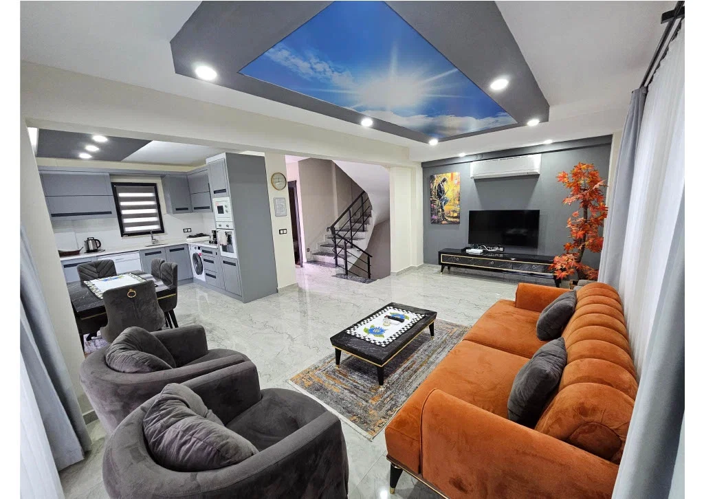 Fethiye’de Sakin Konumda, Isıtmalı Havuzlu, 4 Yatak Odalı, Lüks Villa