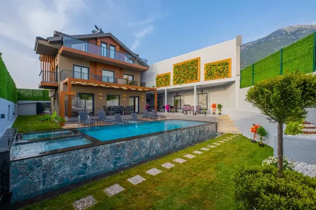 Fethiye’de jakuzili kiralık villa, fotoğraf 2
