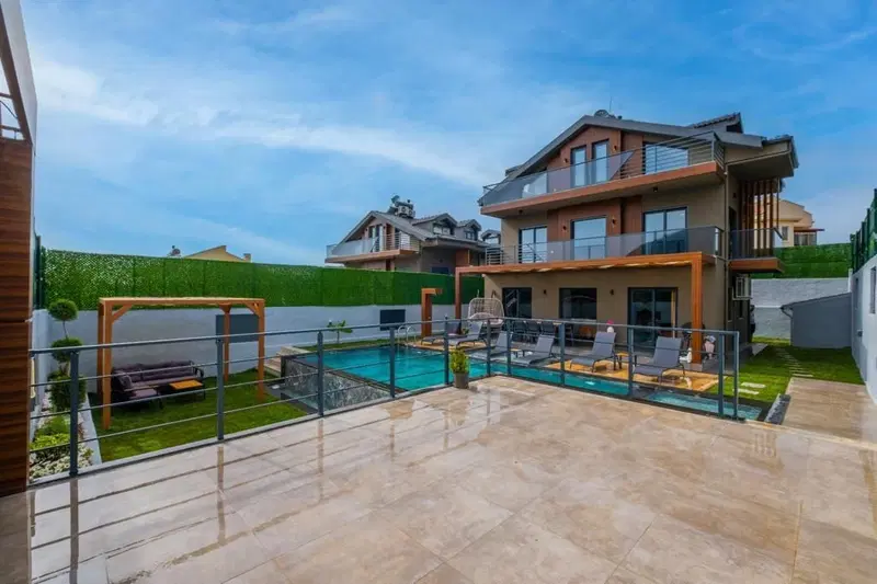Fethiye’de bahçeli kiralık villa, fotoğraf 5