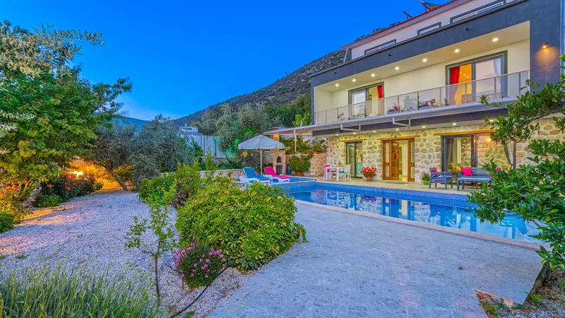 Üzümlü’de özel havuzlu kiralık villa, fotoğraf 6
