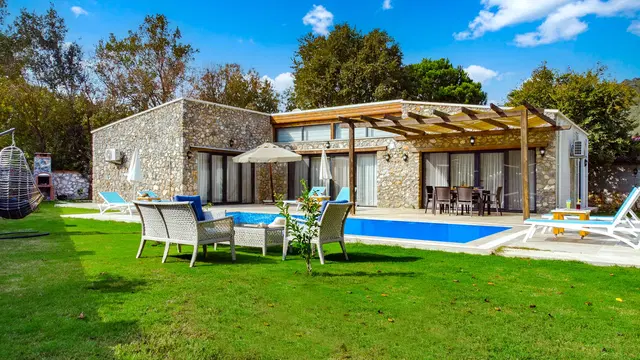 Balayına Uygun, Korunaklı Havuzlu Lüks Villa – Fethiye, 6 Kişilik