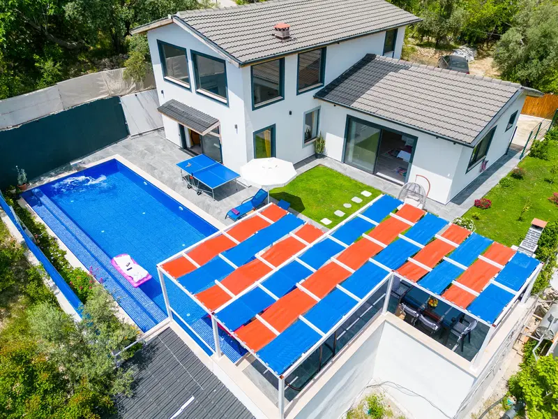 İslamlar’da korunaklı havuzlu kiralık villa