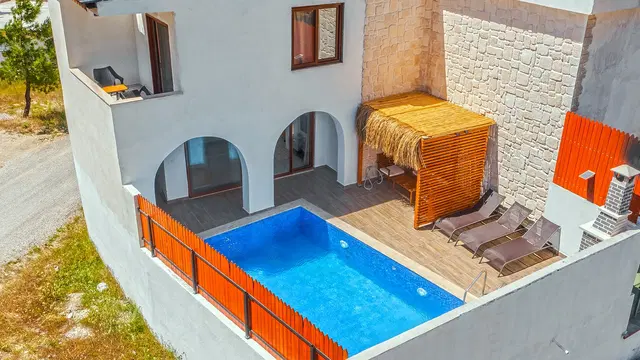 Sarıbelen’de jakuzili kiralık villa, fotoğraf 2