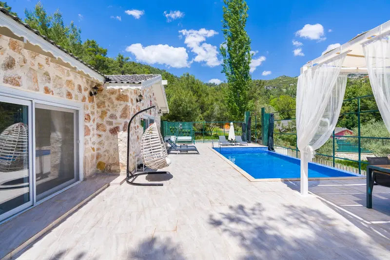 İslamlar’da özel havuzlu kiralık villa, fotoğraf 5